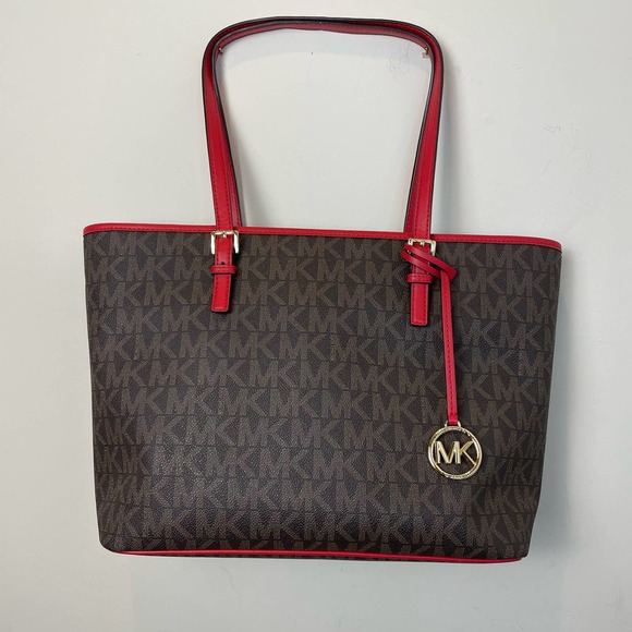 Michael Kors Handbags - Michael Kors Classic Jet Set Charm Tote